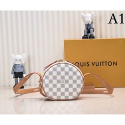 LOUIS VUITTON Louis Vuitton Shoulder Bag 2023SS Magazine Published Domestic