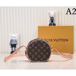 LOUIS VUITTON Louis Vuitton Shoulder Bag 2023SS Magazine Published Domestic