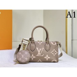 LOUIS VUITTON Louis Vuitton tote bag 2023FW Neat feel