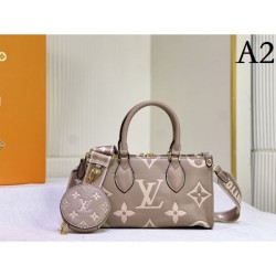 LOUIS VUITTON Louis Vuitton tote bag 2023FW Neat feel