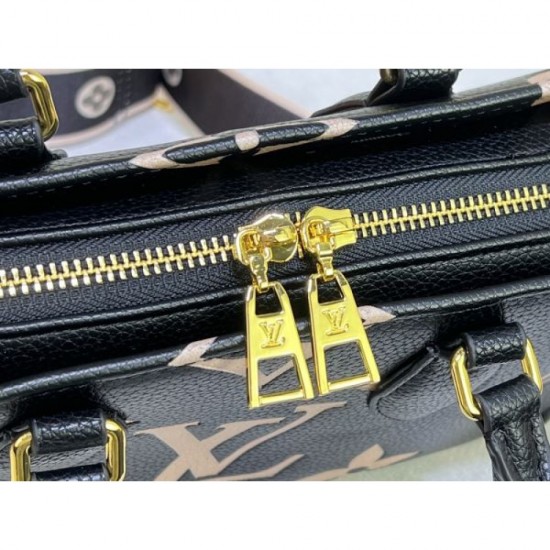 LOUIS VUITTON Louis Vuitton tote bag 2023FW Neat feel LOUIS VUITTON Louis Vuitton tote bag 2023FW Neat feel