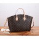 LOUIS VUITTON Louis Vuitton tote bag 2023FW Attractive points LOUIS VUITTON Louis Vuitton tote bag 2023FW Attractive points