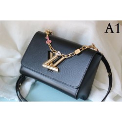 LOUIS VUITTON Shoulder bag 2023FW This is perfect