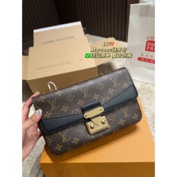 LOUIS VUITTON Shoulder Bag 2023FW Reserved