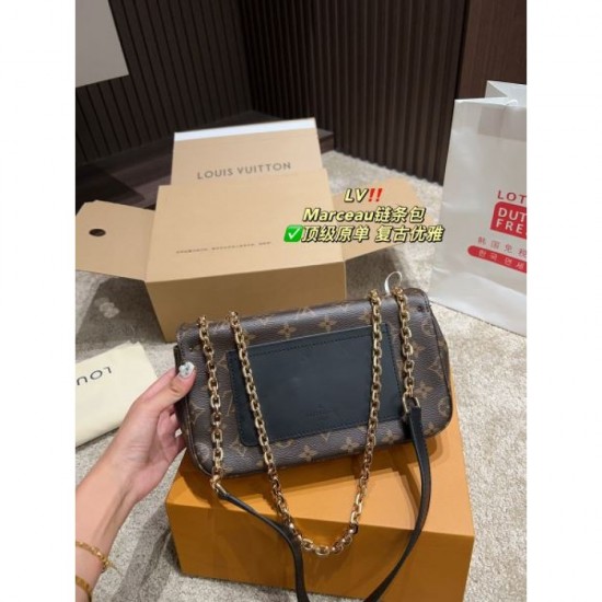 LOUIS VUITTON Shoulder Bag 2023FW Reserved LOUIS VUITTON Shoulder Bag 2023FW Reserved