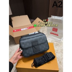 LOUIS VUITTON Shoulder Bag 2023FW Great Value