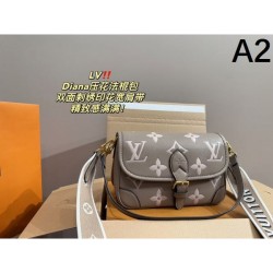 LOUIS VUITTON Shoulder bag 2023FW Love at first sight