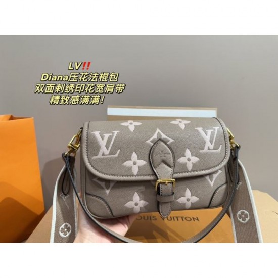 LOUIS VUITTON Shoulder bag 2023FW Love at first sight LOUIS VUITTON Shoulder bag 2023FW Love at first sight