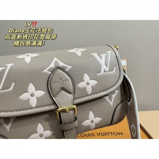 LOUIS VUITTON Shoulder bag 2023FW Love at first sight LOUIS VUITTON Shoulder bag 2023FW Love at first sight