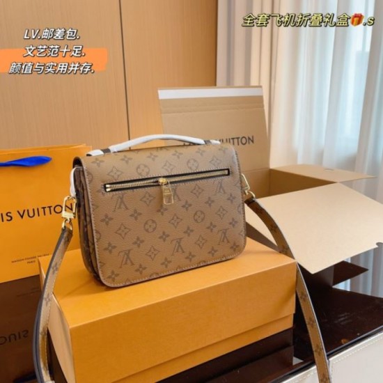 LOUIS VUITTON Shoulder bag 2023FW inevitably sold out LOUIS VUITTON Shoulder bag 2023FW inevitably sold out