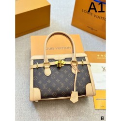 LOUIS VUITTON Louis Vuitton Tote Bag 2023FW First come, first served