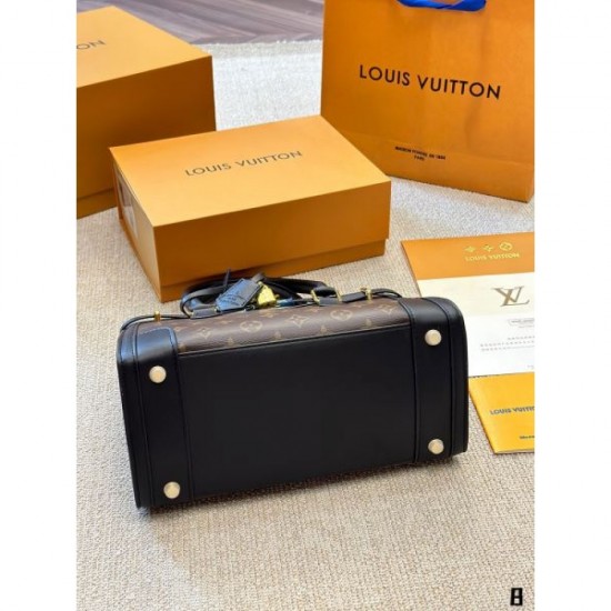 LOUIS VUITTON Louis Vuitton Tote Bag 2023FW First come, first served LOUIS VUITTON Louis Vuitton Tote Bag 2023FW First come, first served