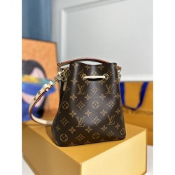 LOUIS VUITTON Louis Vuitton tote bag 2023FW very popular limited color