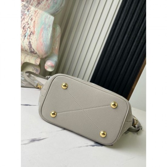 LOUIS VUITTON Louis Vuitton tote bag 2023FW overseas limited item LOUIS VUITTON Louis Vuitton tote bag 2023FW overseas limited item