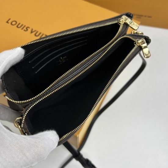LOUIS VUITTON Shoulder bag 2023FW I definitely want this winter LOUIS VUITTON Shoulder bag 2023FW I definitely want this winter