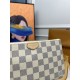 LOUIS VUITTON Shoulder Bag 2023FW New Fall/Winter Sale LOUIS VUITTON Shoulder Bag 2023FW New Fall/Winter Sale
