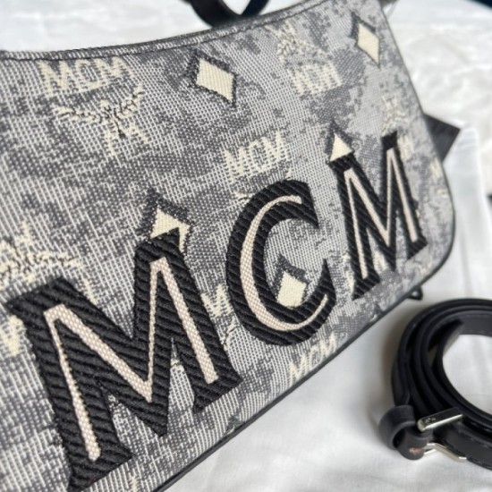 2023SS MCM Tote bag that is also trendy in color 2023SS MCM Tote bag that is also trendy in color