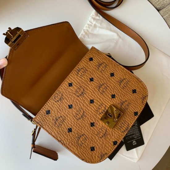 2023SS MCM Celebrity favorite shoulder bag 2023SS MCM Celebrity favorite shoulder bag