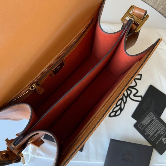 2023SS MCM Celebrity favorite shoulder bag 2023SS MCM Celebrity favorite shoulder bag