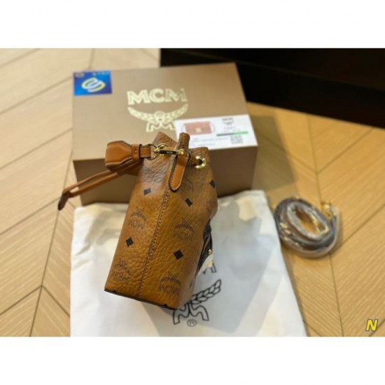 MCM Tote Bag 2023FW Popular ☆ Recommended for Autumn MCM Tote Bag 2023FW Popular ☆ Recommended for Autumn