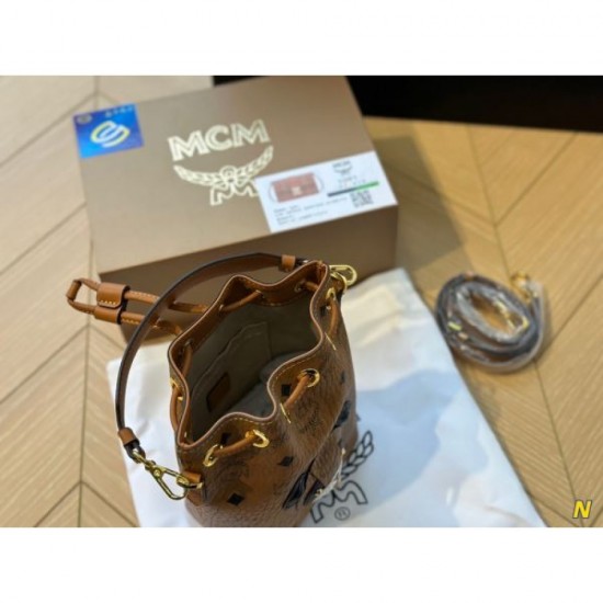 MCM Tote Bag 2023FW Popular ☆ Recommended for Autumn MCM Tote Bag 2023FW Popular ☆ Recommended for Autumn