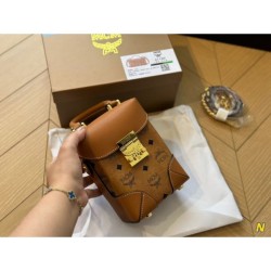 MCM Tote Bag 2023FW Very Rare Color