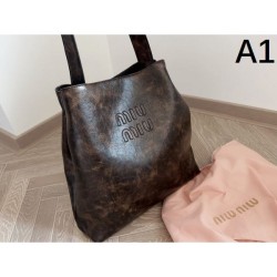 MIU MIU Tote bag 2023FW Excellent trendy feeling