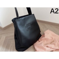 MIU MIU Tote bag 2023FW Excellent trendy feeling