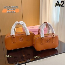 MIU MIU Tote bag 2023FW Beautiful impression