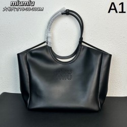 MIU MIU Tote bag 2023FW The main character of winter coordination