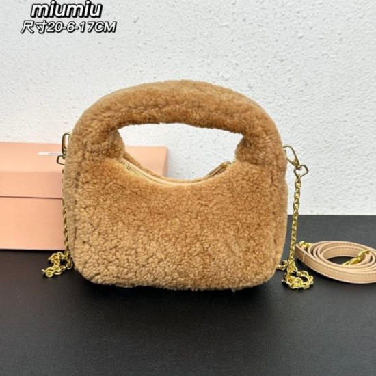 MIU MIU Tote bag 2023FW Popular classic for winter use MIU MIU Tote bag 2023FW Popular classic for winter use