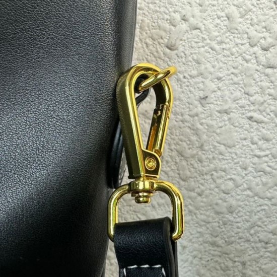 MIU MIU Tote Bag 2023FW Autumn/Winter Season Starts MIU MIU Tote Bag 2023FW Autumn/Winter Season Starts