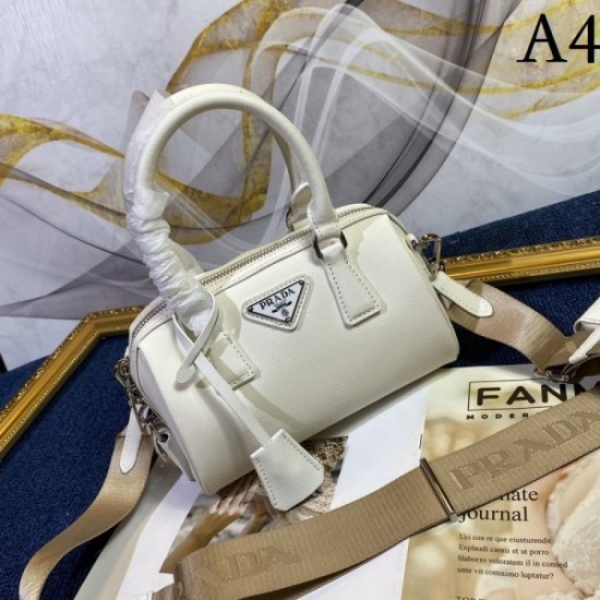 2023SS PRADA Prada spring and summer latest work sold out inevitable tote bag 2023SS PRADA Prada spring and summer latest work sold out inevitable tote bag