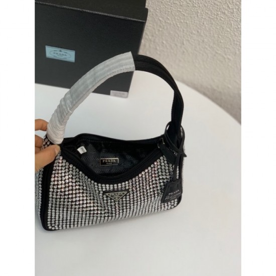 2023SS PRADA Prada tote bag that will pay attention to your feet 2023SS PRADA Prada tote bag that will pay attention to your feet