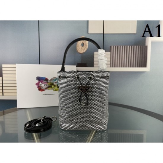 2023SS PRADA Prada casual reverse charm tote bag 2023SS PRADA Prada casual reverse charm tote bag