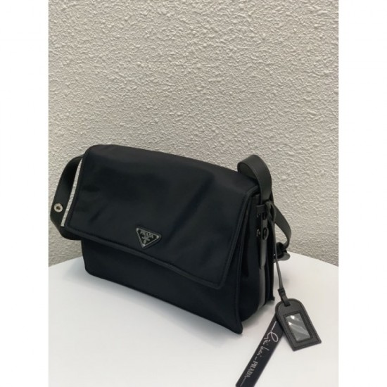 2023SS PRADA Prada this winter favorite shoulder bag 2023SS PRADA Prada this winter favorite shoulder bag