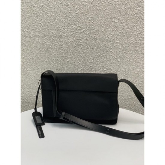 2023SS PRADA Prada this winter favorite shoulder bag 2023SS PRADA Prada this winter favorite shoulder bag