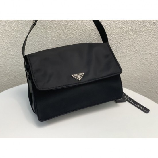 2023SS PRADA Prada this winter favorite shoulder bag 2023SS PRADA Prada this winter favorite shoulder bag