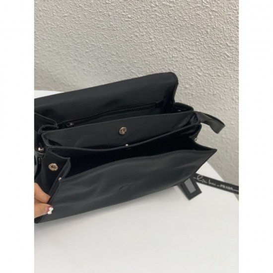 2023SS PRADA Prada this winter favorite shoulder bag 2023SS PRADA Prada this winter favorite shoulder bag