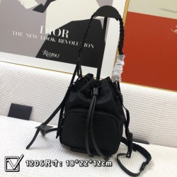 PRADA Prada tote bag 2023SS summer new work that can be seen one after another