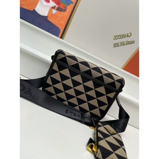 PRADA Prada shoulder bag 2023SS summer new work that can be seen one after another PRADA Prada shoulder bag 2023SS summer new work that can be seen one after another