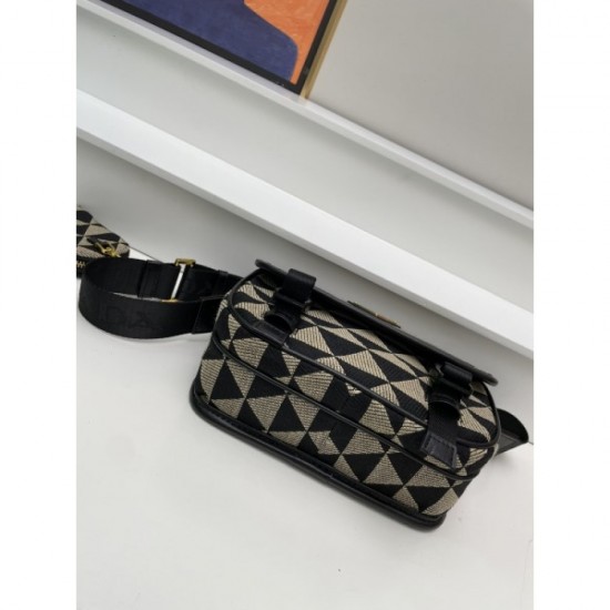 PRADA Prada shoulder bag 2023SS summer new work that can be seen one after another PRADA Prada shoulder bag 2023SS summer new work that can be seen one after another