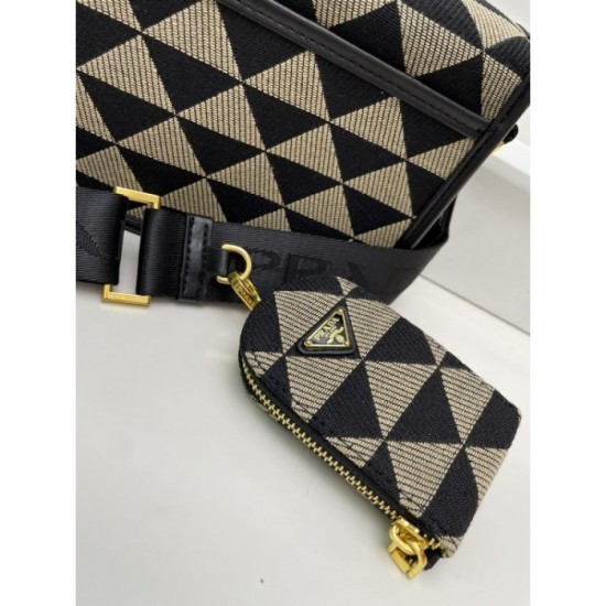 PRADA Prada shoulder bag 2023SS summer new work that can be seen one after another PRADA Prada shoulder bag 2023SS summer new work that can be seen one after another