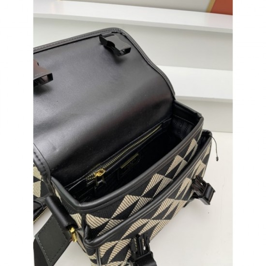 PRADA Prada shoulder bag 2023SS summer new work that can be seen one after another PRADA Prada shoulder bag 2023SS summer new work that can be seen one after another