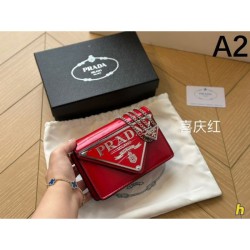 PRADA shoulder bag 2023FW super popular model in stock