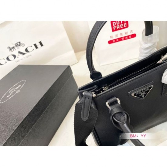 PRADA Prada tote bag 2023FW has a strong sense of neatness PRADA Prada tote bag 2023FW has a strong sense of neatness