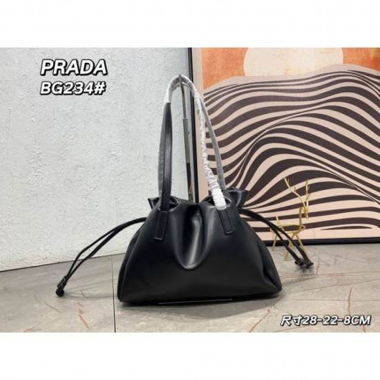 PRADA Prada tote bag 2023FW This season's trend classic style PRADA Prada tote bag 2023FW This season's trend classic style