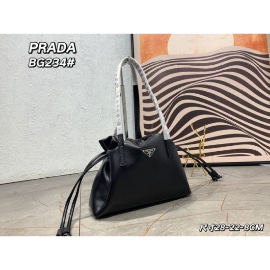 PRADA Prada tote bag 2023FW This season's trend classic style PRADA Prada tote bag 2023FW This season's trend classic style