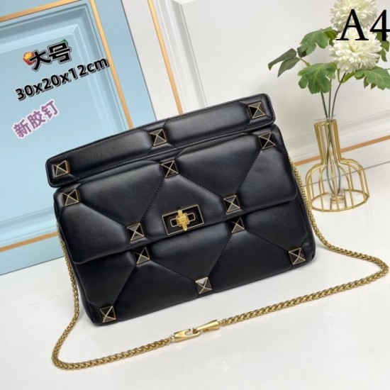 2023SS VALENTINO Luxury UP! Shoulder bag 2023SS VALENTINO Luxury UP! Shoulder bag