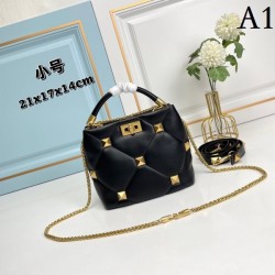 2023SS VALENTINO Valentino latest extreme popularity shoulder bag